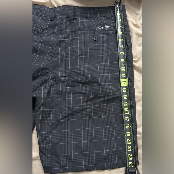 Men’s O'Neill Bermuda, Board Shorts Sz.36/Black & Light Gray Plaid. NWOT!!! - Picture 4 of 7